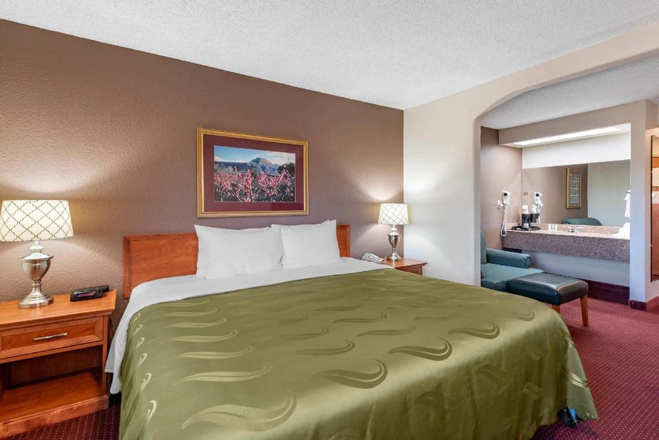 Guestroom
