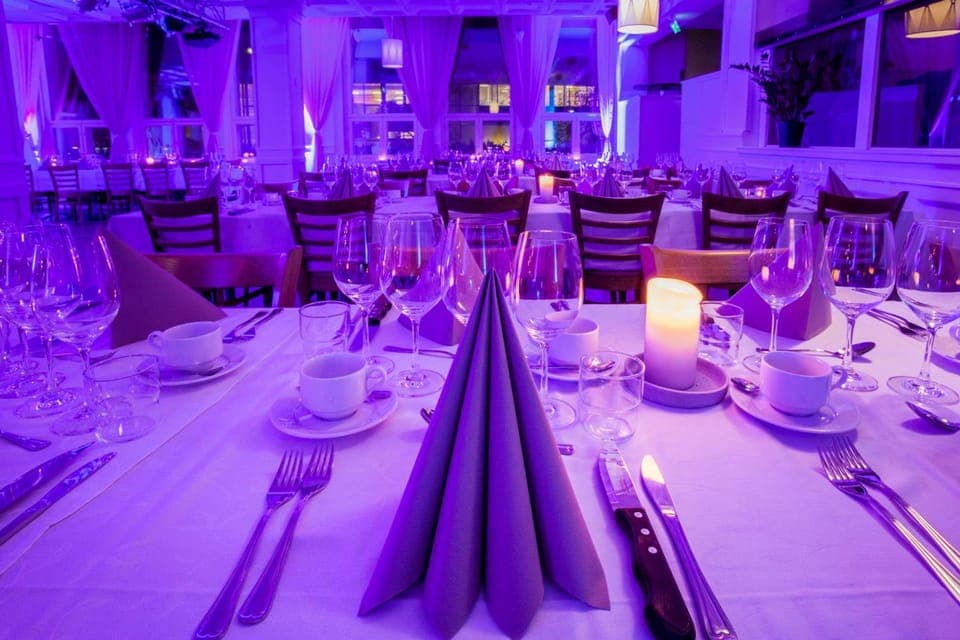 Banquet hall