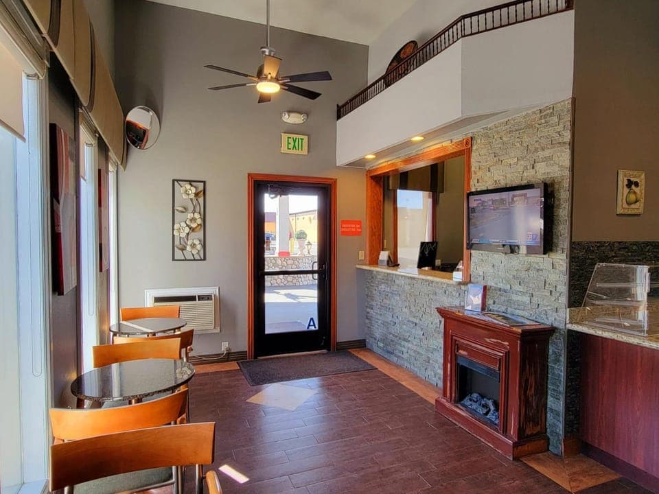 Hotel Castle Rock CO Downtown Hotel in Castle Rock