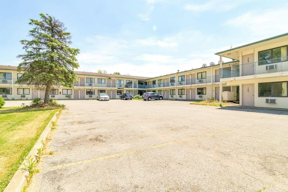 Suburban Studios South Bend Notre Dame Area Hotel in South Bend
