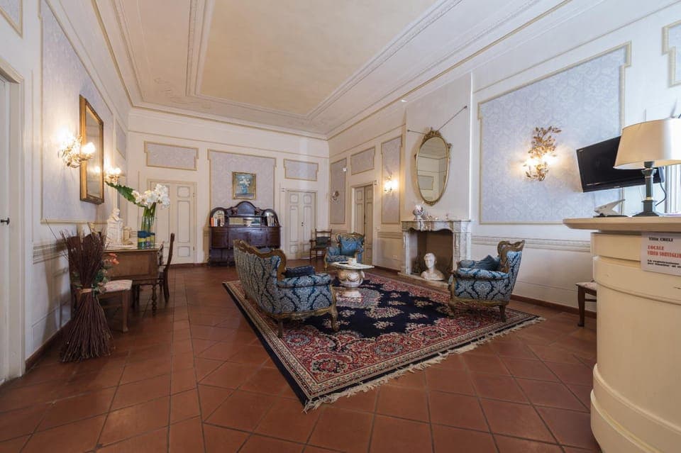 Shared lounge/TV area