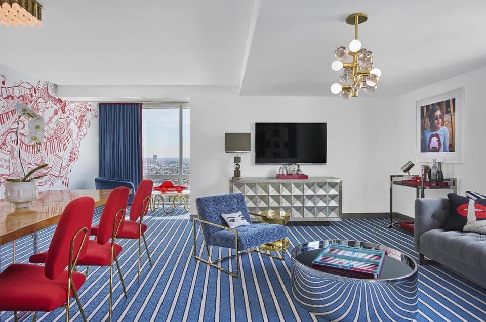 Suite room