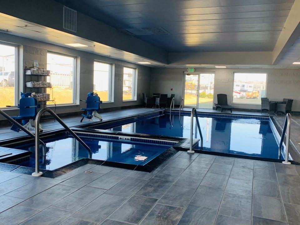 Swimming pool