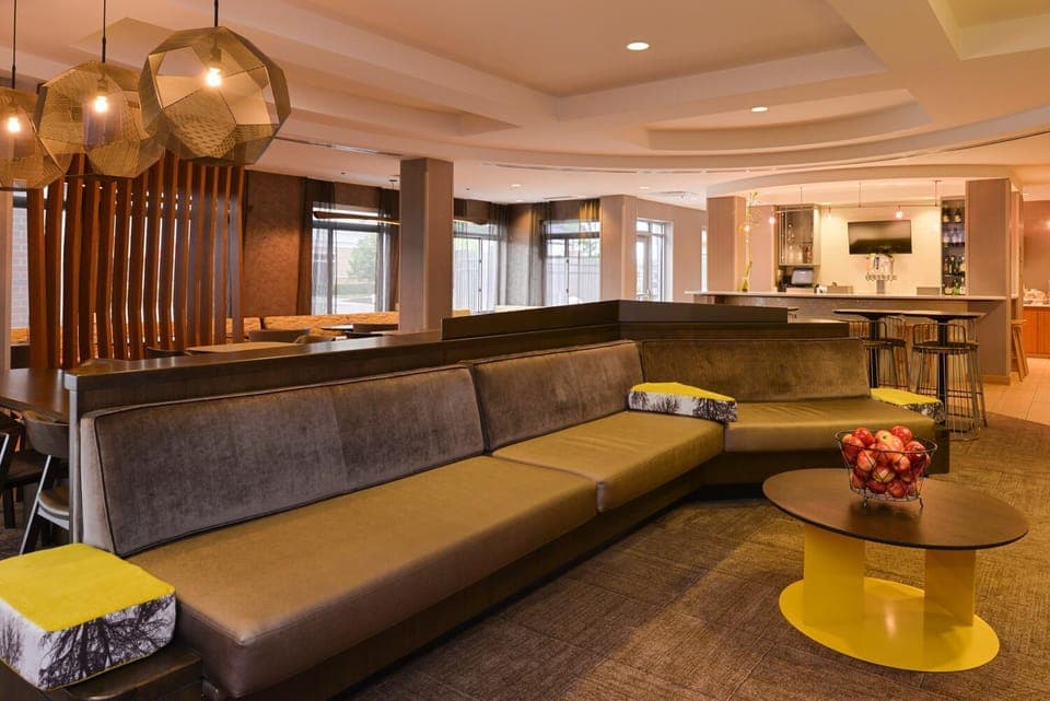 Shared lounge/TV area