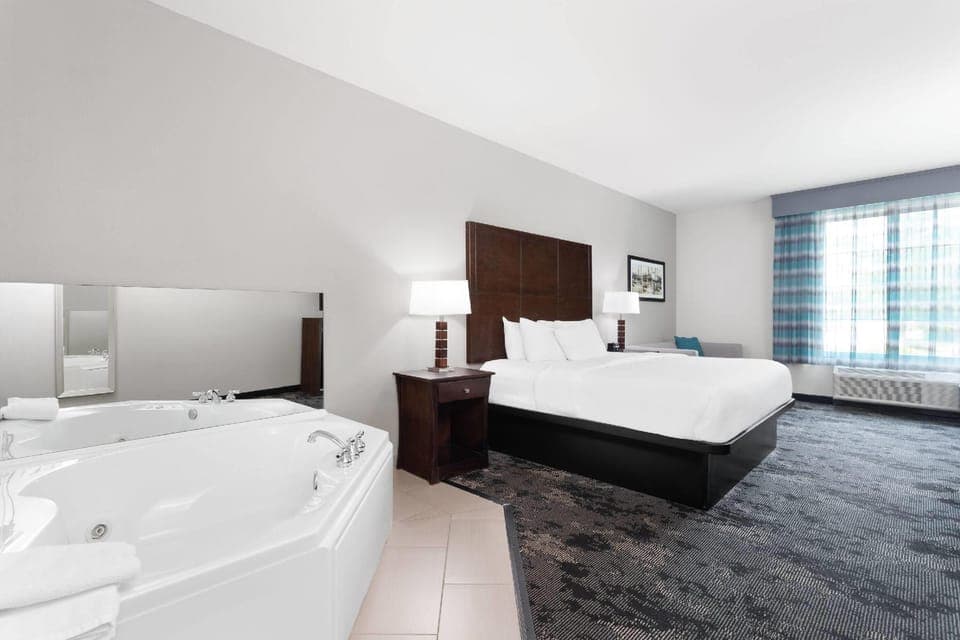 Suite room