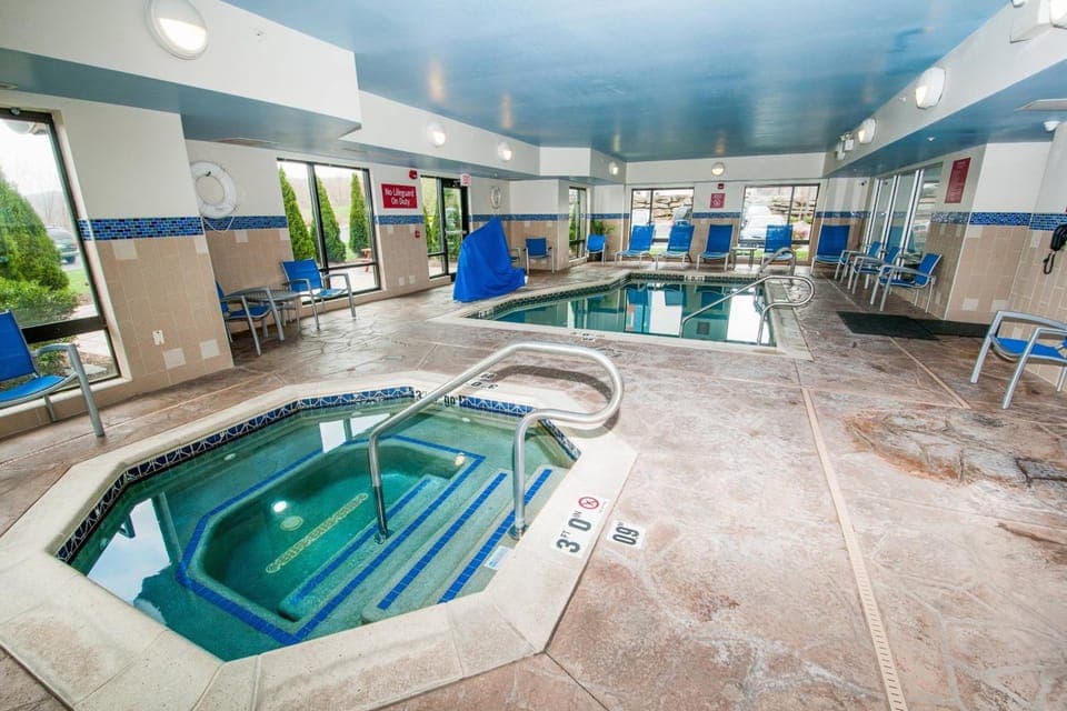 Swimming pool