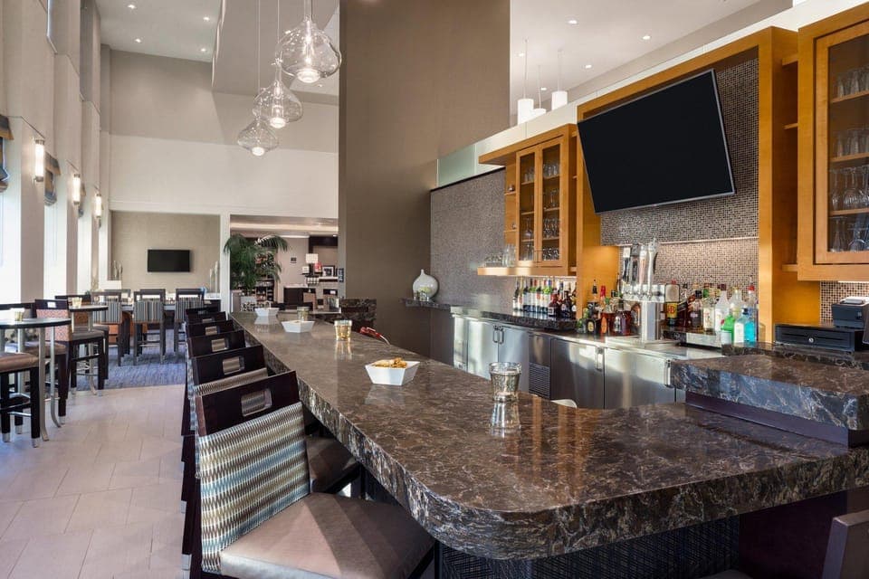 Bar/lounge