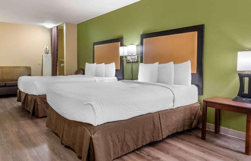 Guestroom