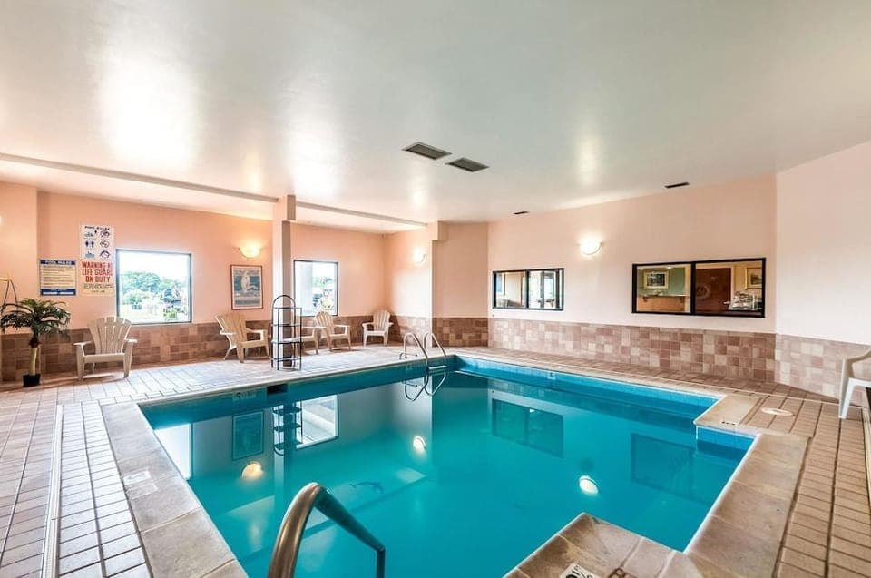 Econo Lodge Inn & Suites Middletown Hotel in Shenandoah Valley
