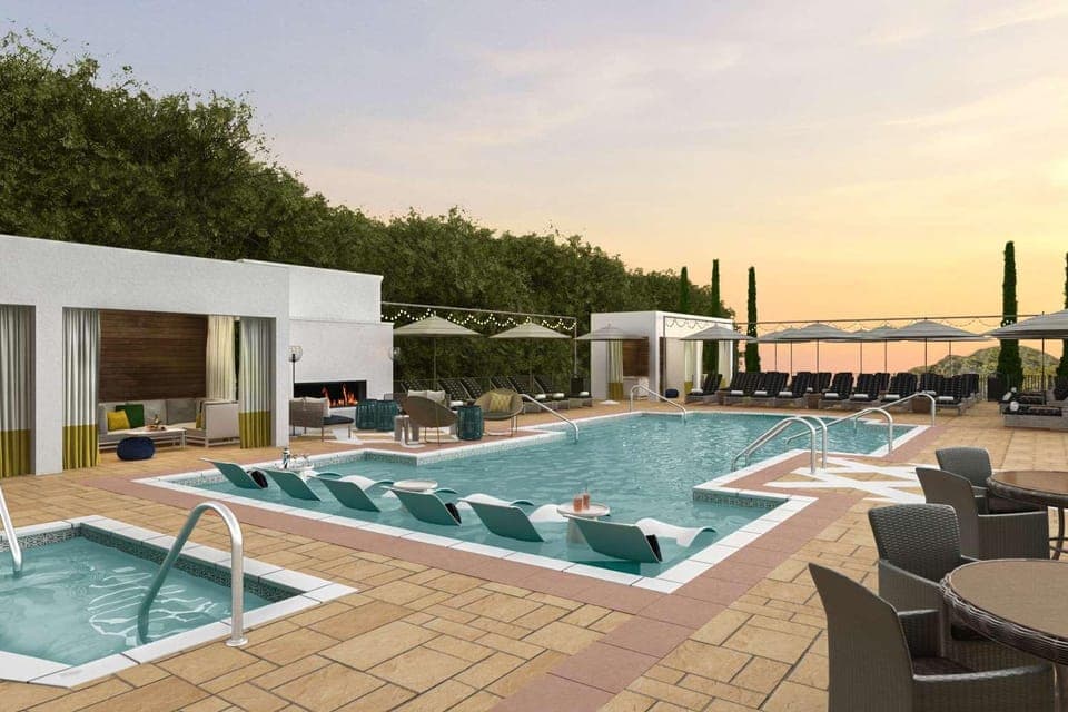 Swimming pool