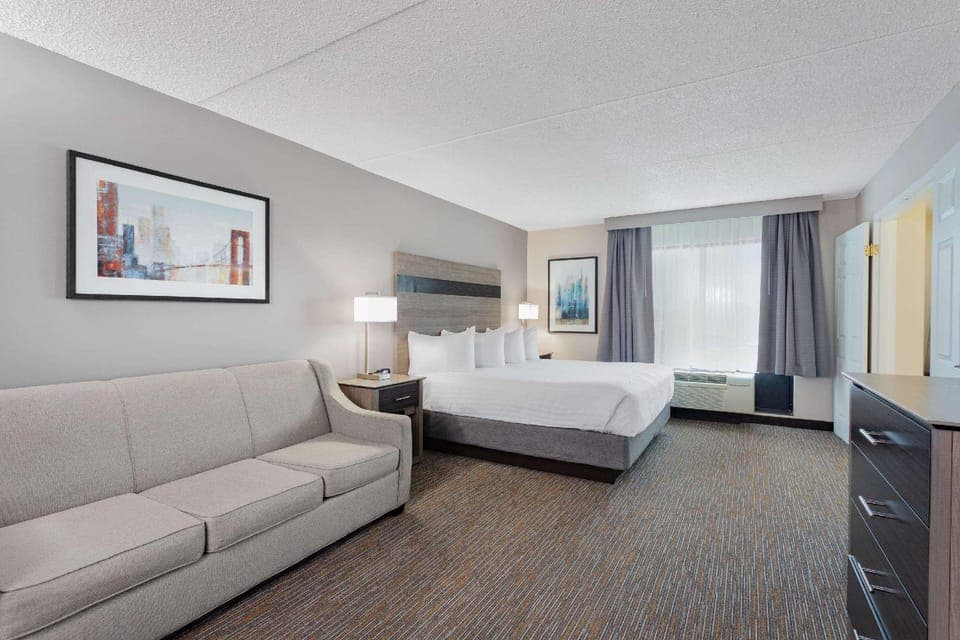 Suite room