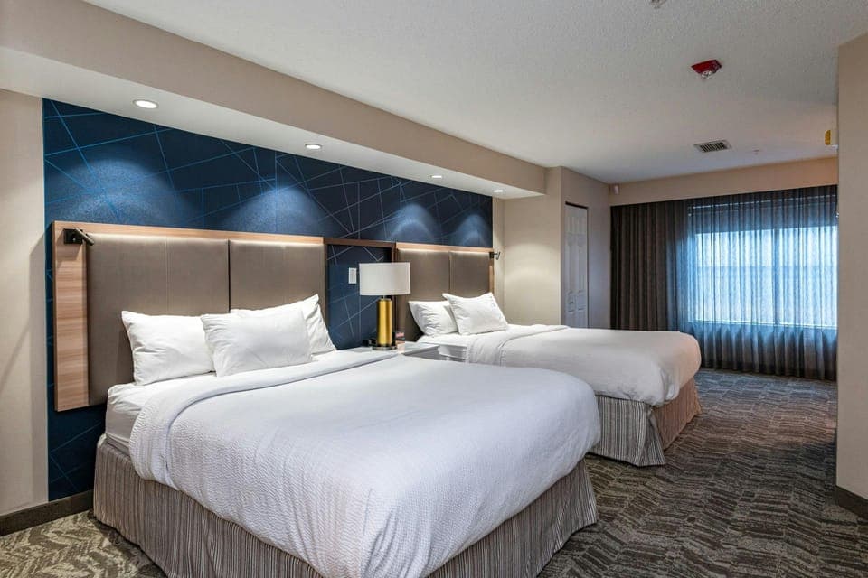 Suite room