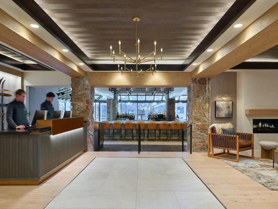 The Stonebridge Inn Hotel in Snowmass Village