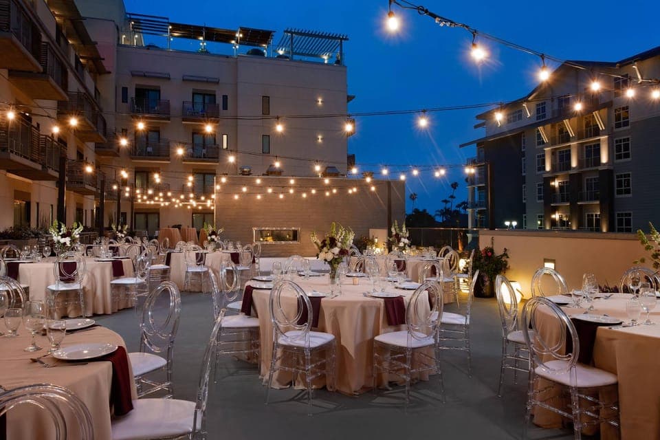 Banquet hall