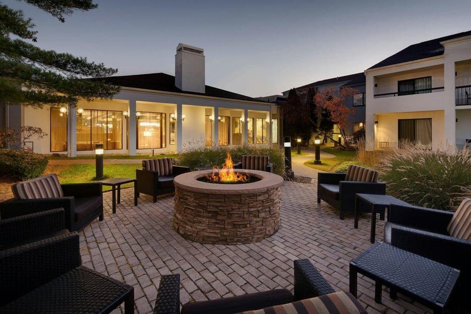 Courtyard by Marriott Detroit Southfield Hotel in Southfield