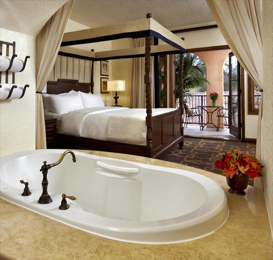 Hot tub