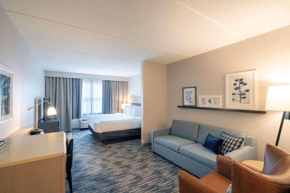 Suite room