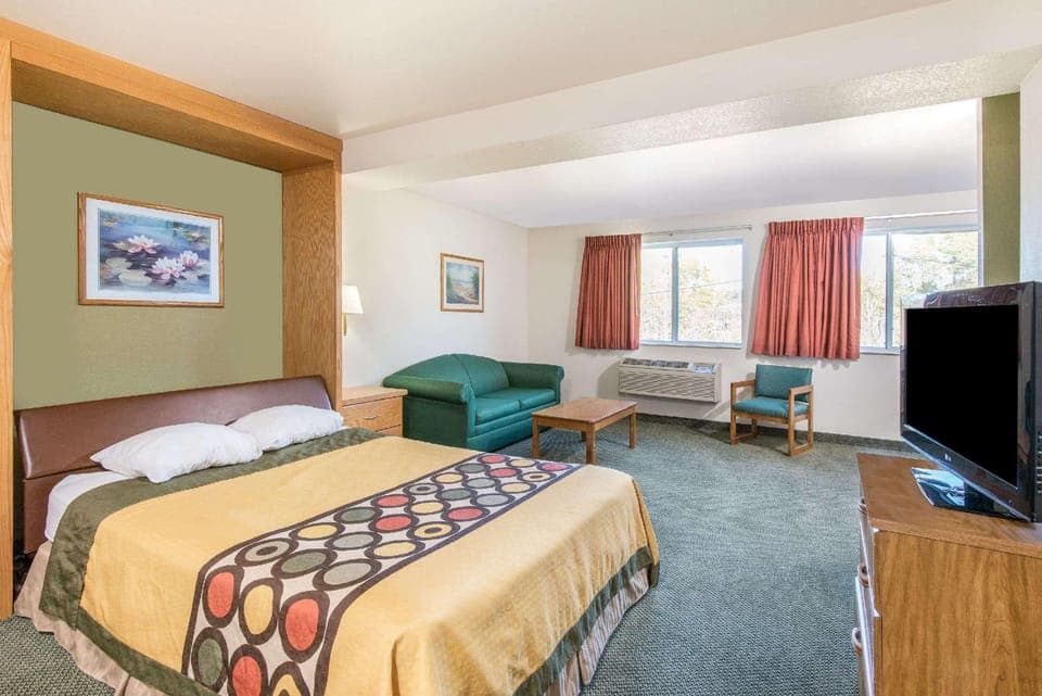 Suite room