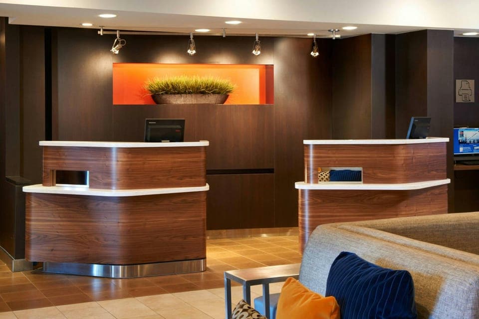 Courtyard by Marriott Toledo Maumee/Arrowhead Hotel in Maumee