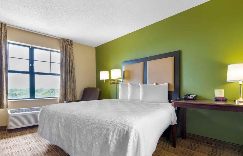 Guestroom