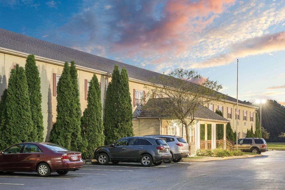 Super 8 Maumee/Toledo, OH Hotel in Maumee