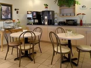Coffee shop