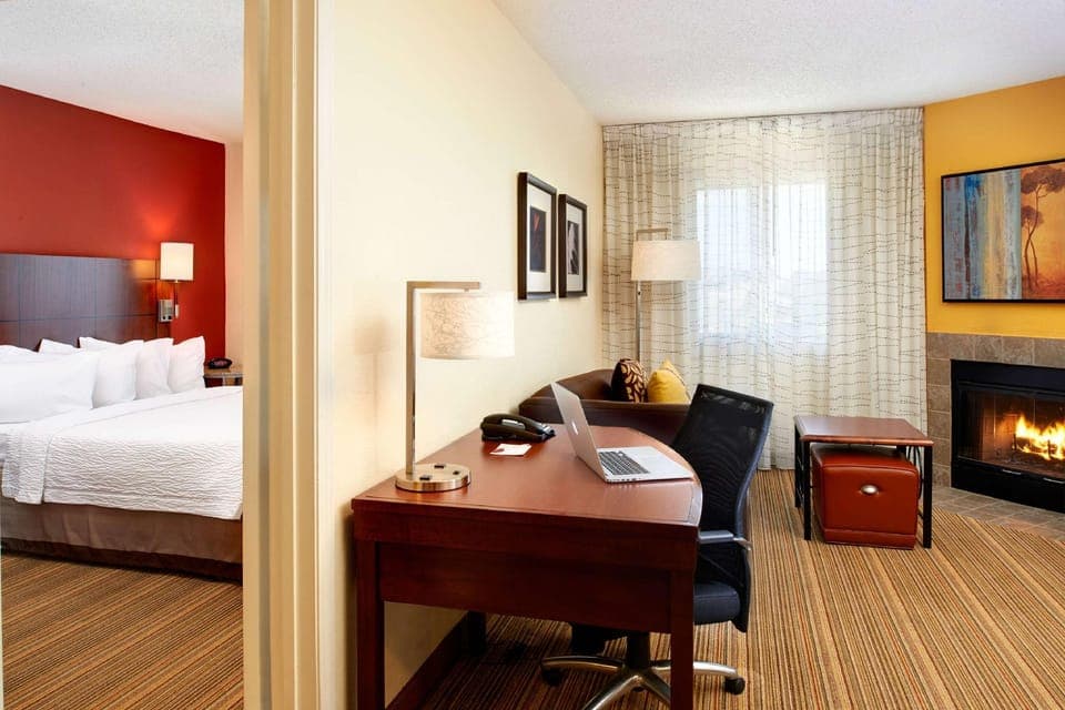 Suite room