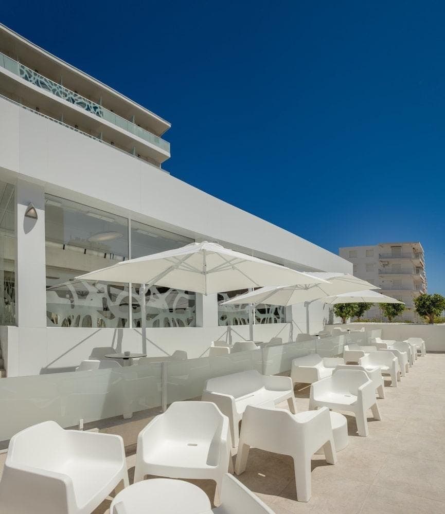 Villa Luz Family Gourmet & All Exclusive Hotel Hotel in Safor