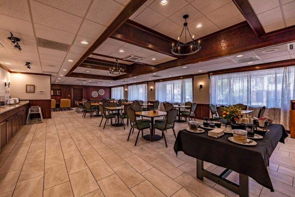 Banquet hall