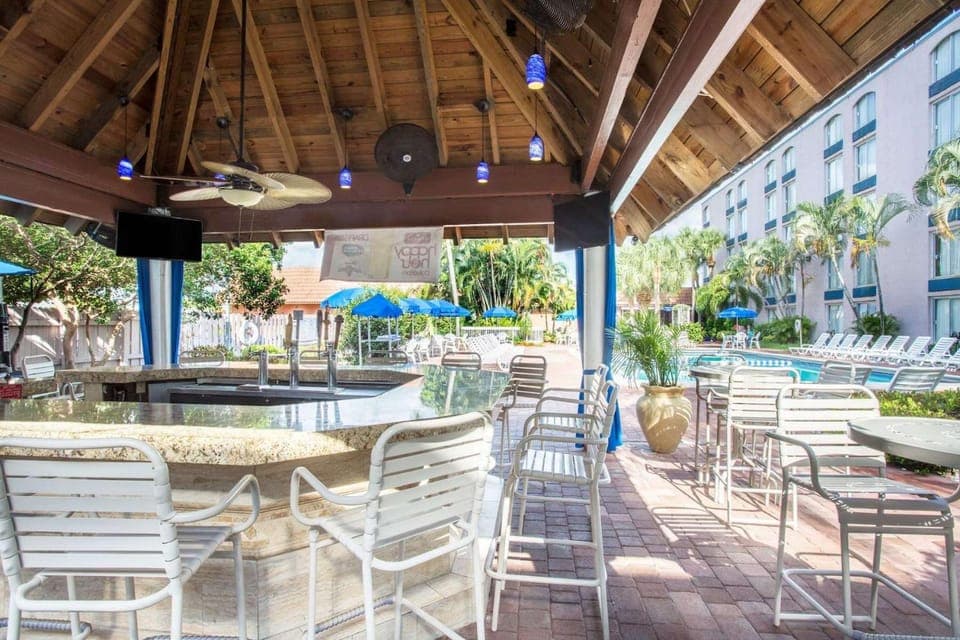 Bar/lounge