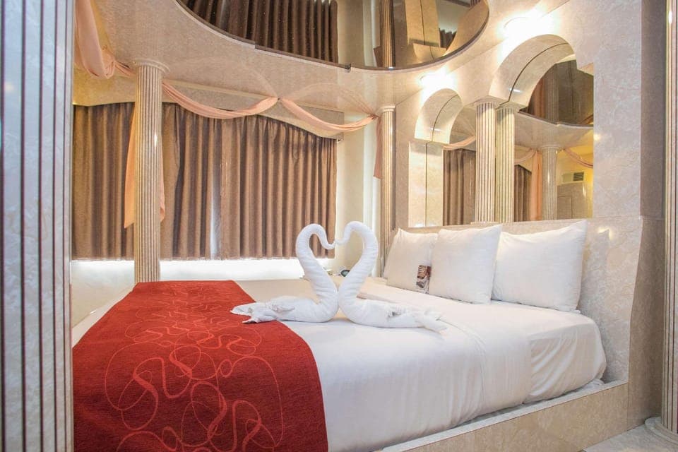 Suite room