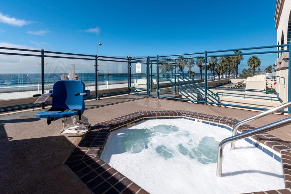 Hot tub