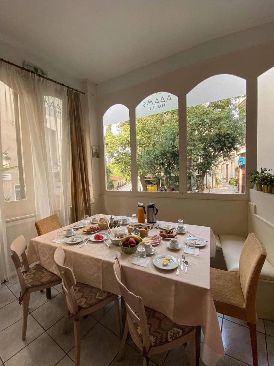 Adams Hotel Hotel in Plaka