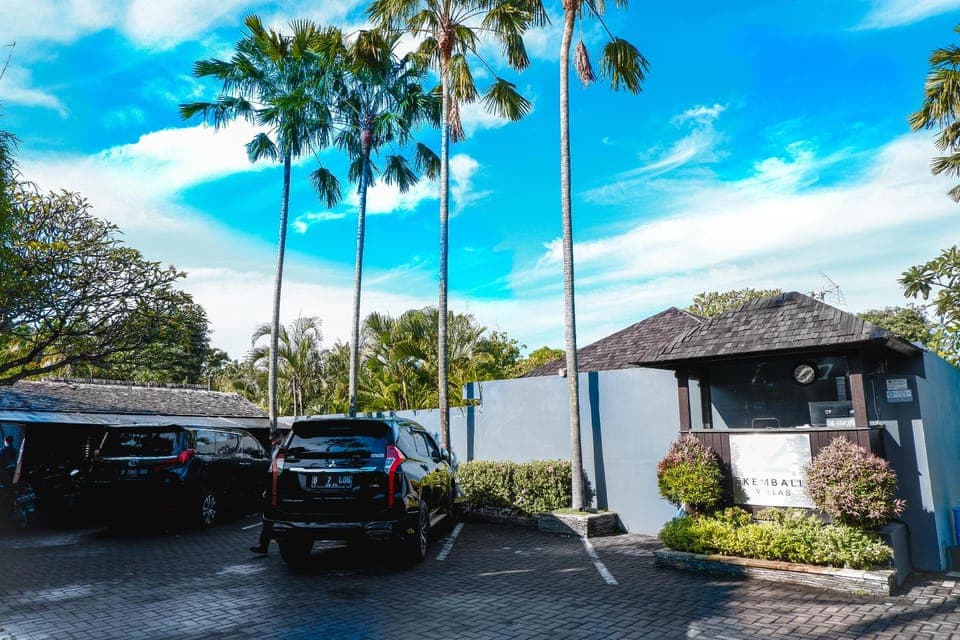 Parking lot