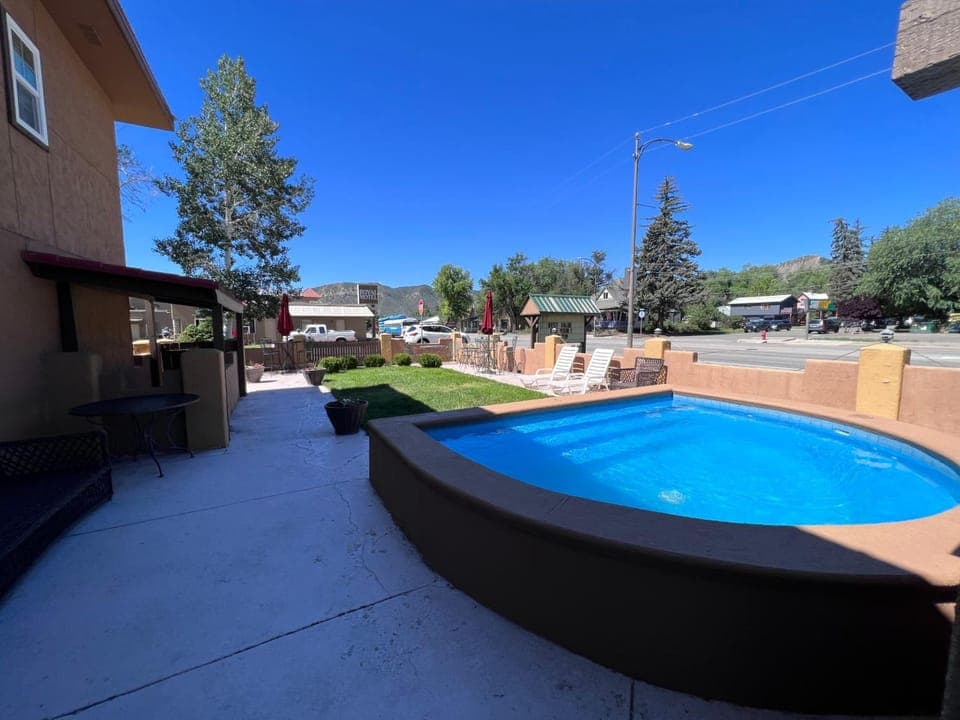 Hot tub