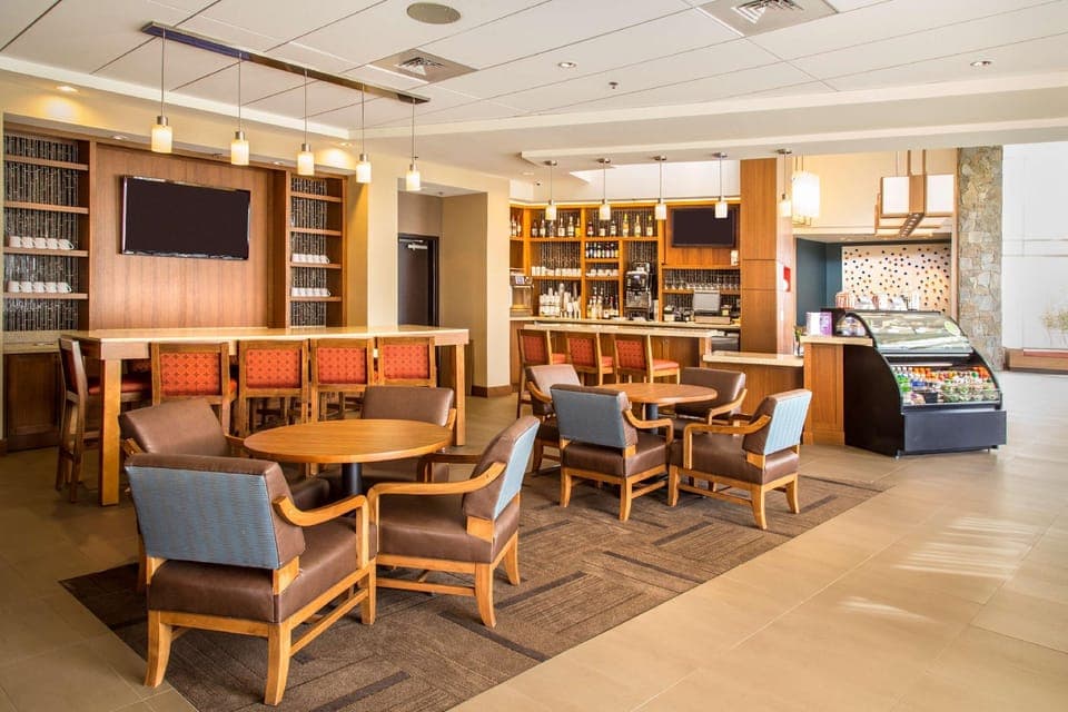 Bar/lounge