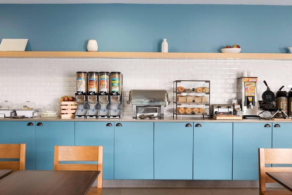 Country Inn & Suites by Radisson, Romeoville - Bolingbrook Hotel in Bolingbrook