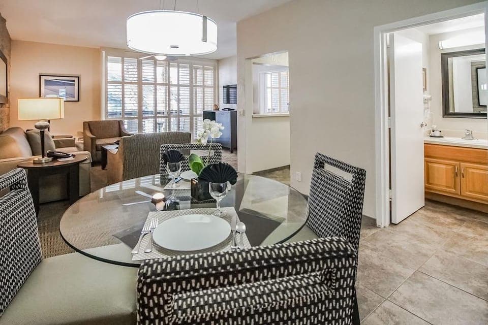 GETAWAYS AT PALM SPRINGS TENNIS CLUB Apartment hotel in Palm Springs