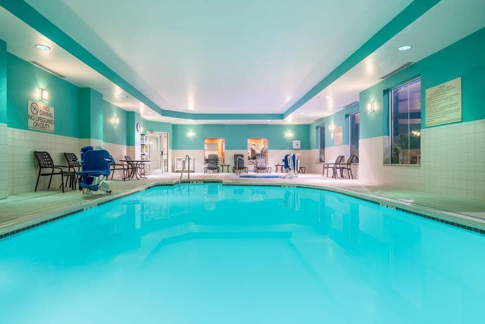 Swimming pool