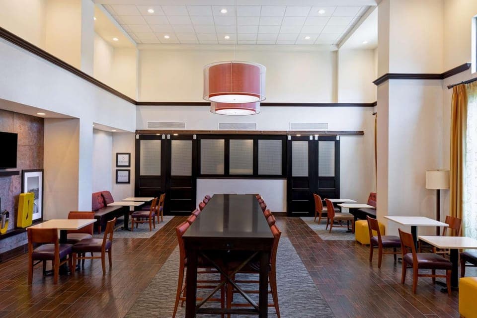 Shared lounge/TV area