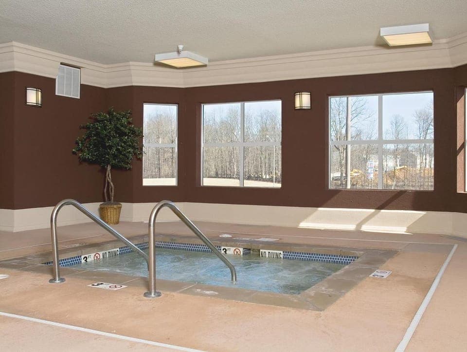 Hot tub