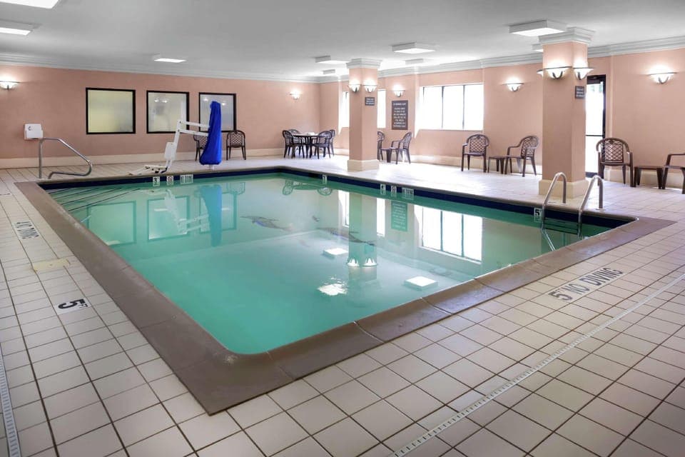 Swimming pool