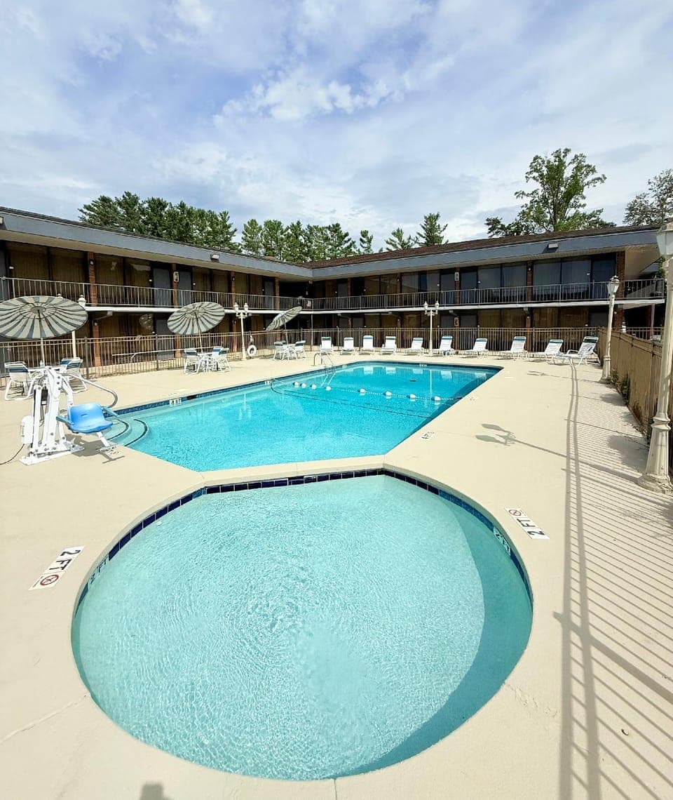 Private pool