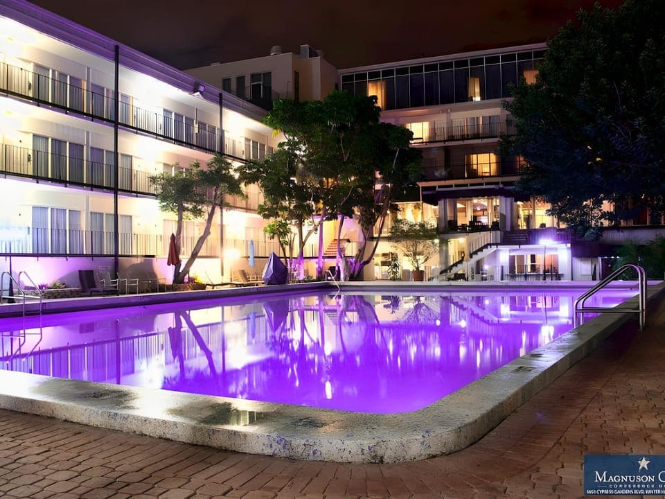 Swimming pool