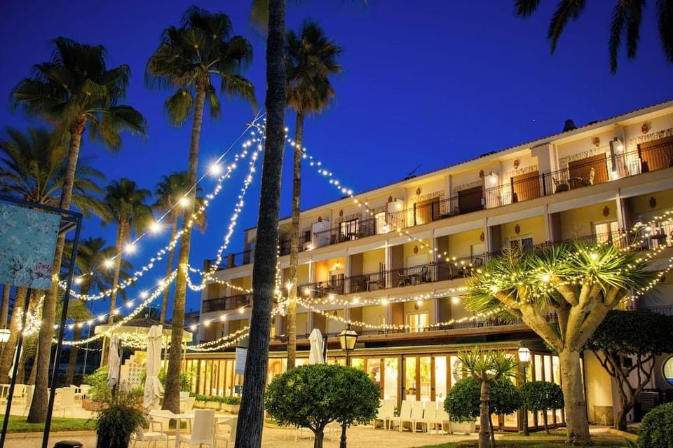 LOS ANGELES Hotel in Marina Alta