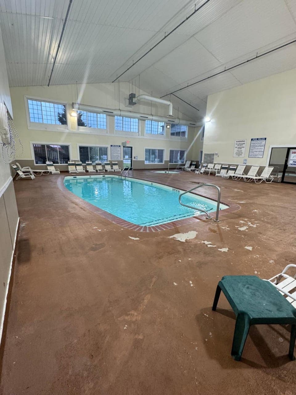 Swimming pool