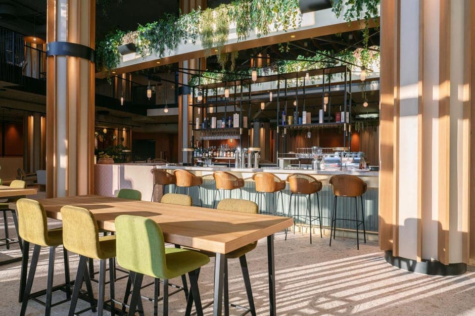 Bar/lounge