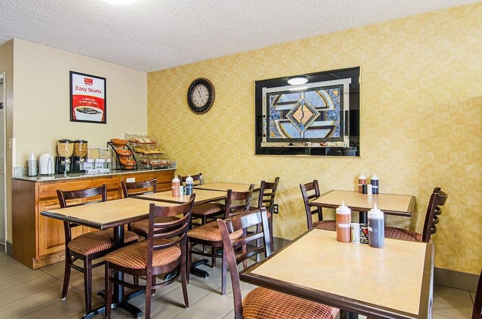Brentwood inn & Suites - Lynchburg Lodge in Lynchburg