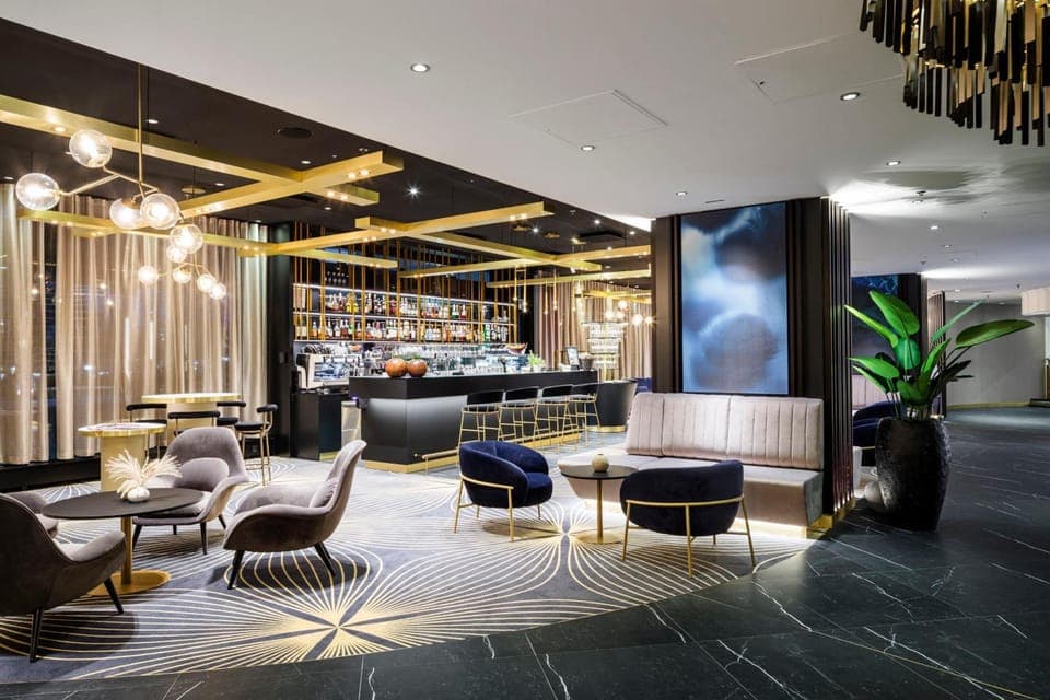 Bar/lounge