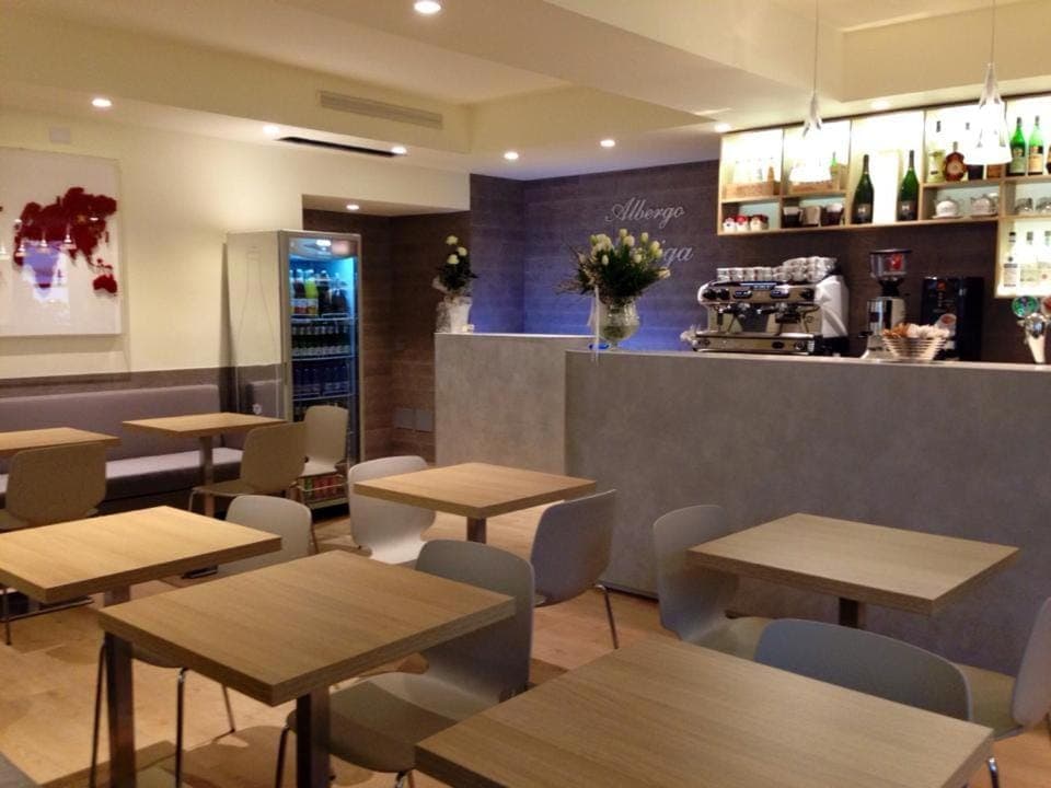 Bar/lounge